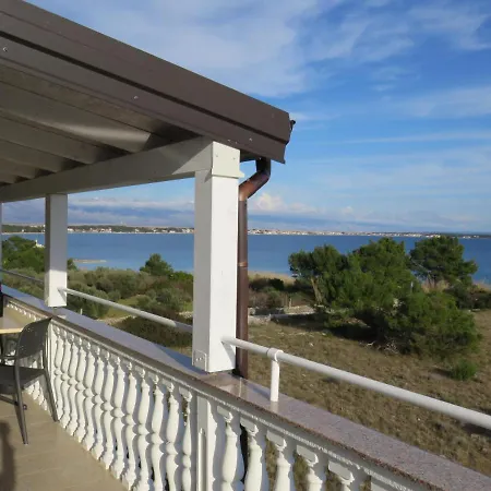 Gogo Br 4 Apartmán *